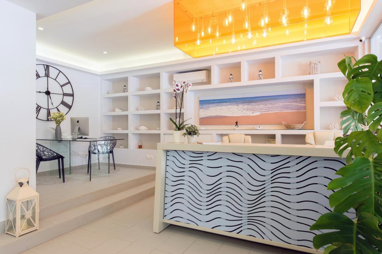 Melina Bay Boutique Hotel Kassiopi Buitenkant foto