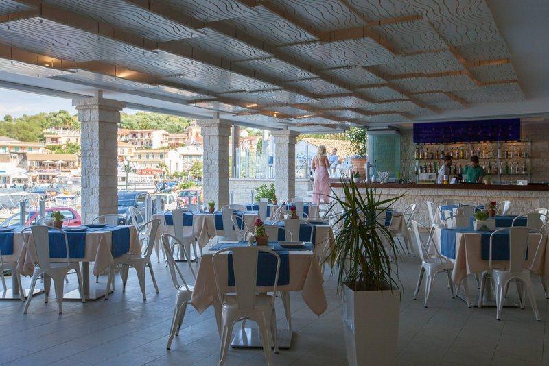 Melina Bay Boutique Hotel Kassiopi Buitenkant foto