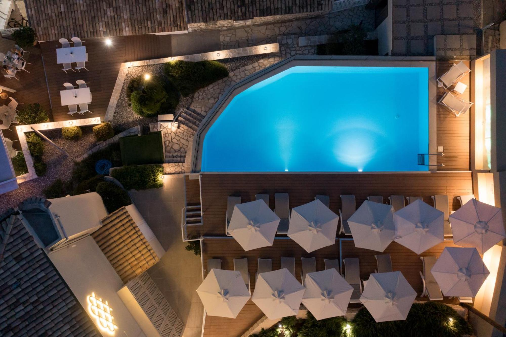 Melina Bay Boutique Hotel Kassiopi Buitenkant foto