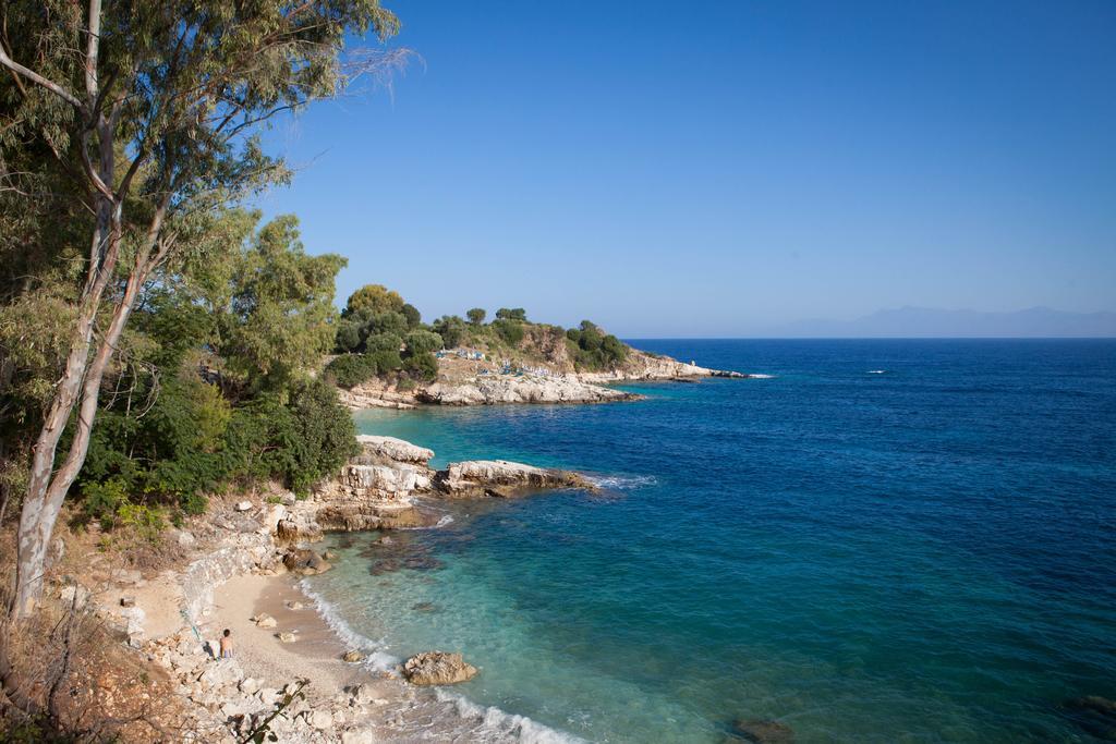 Melina Bay Boutique Hotel Kassiopi Buitenkant foto